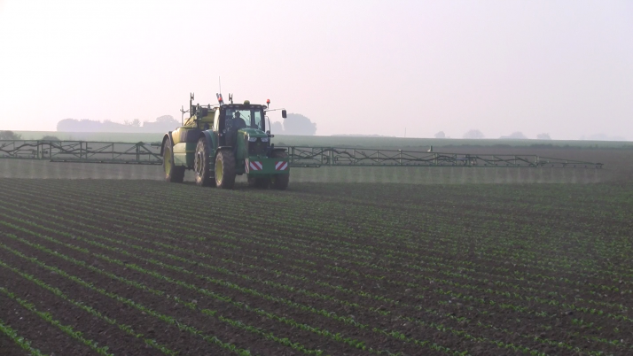Localiser les herbicides sans changer de pulvé